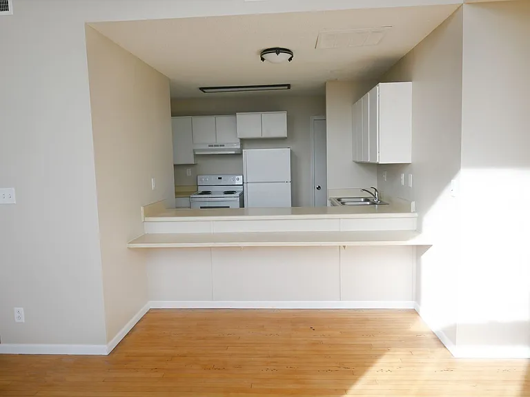 Rosewater Apartments — Photo 48