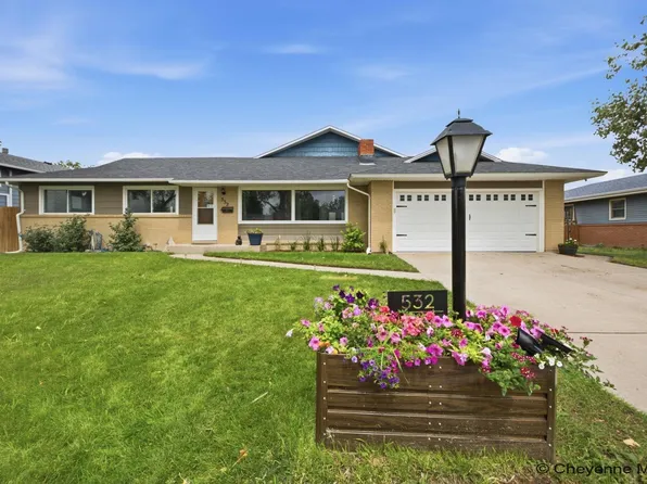 532 Cornell Ln, Cheyenne, WY 82009