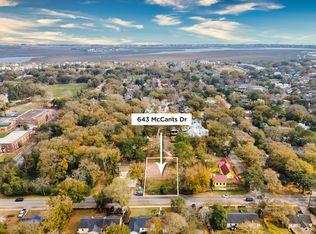 643 McCants Dr, Mount Pleasant, SC 29464