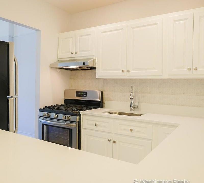 1st image of 278 New York Ave APT 3