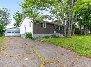 34 Smith St, Moncton, NB E1C 8G2