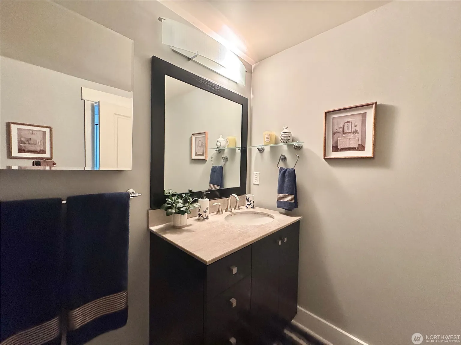 1 bed, 706 sqft, $2,600 — Photo 3