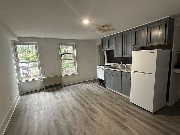 5th image of 261 Union Avenue