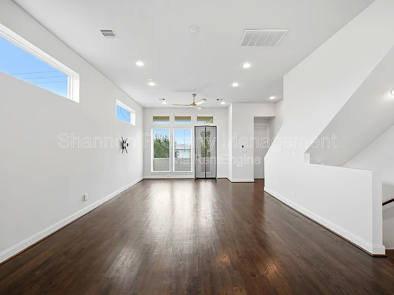 3131 Leeland St — Photo 10