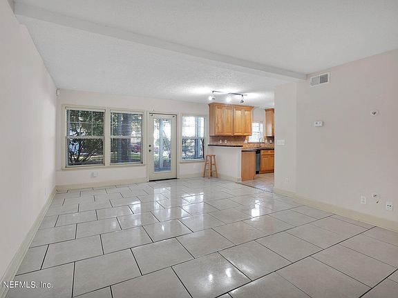 3rd image of 3434 Blanding Blvd Unit 108