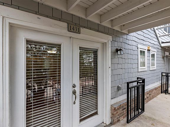 3rd image of 1725 Harvey Mitchell Pkwy S APT 1431