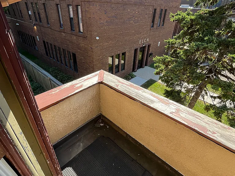 Upper patio with table and chairs available for use