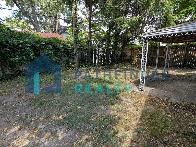 53 W Maplewood Ave — Photo 3