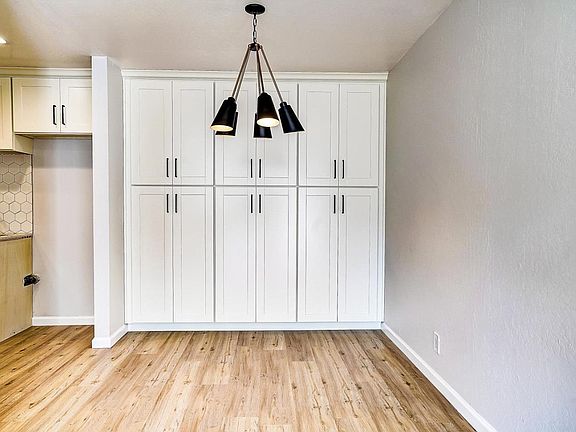 3rd image of 1551 Southgate Ave APT 211