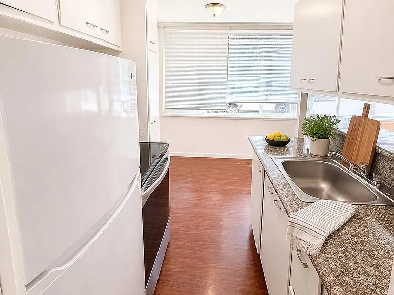 2521 Piedmont Ave #1 — Photo 3