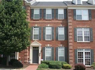 3015 Village Run Rd, Wexford, PA 15090