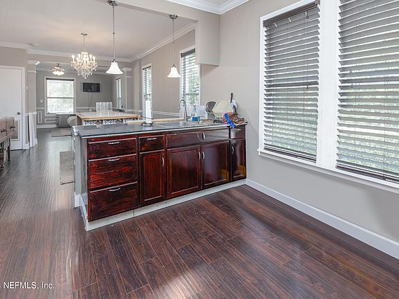 4th image of 8827 EATON Avenue