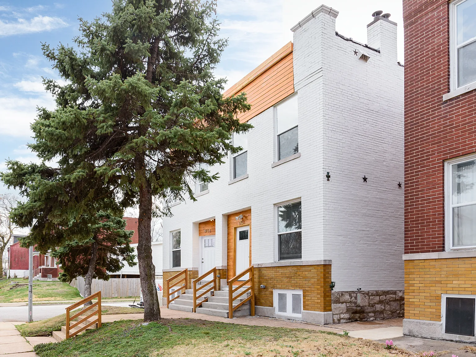 3 bed, 825 sqft, $4,000 — Photo 3