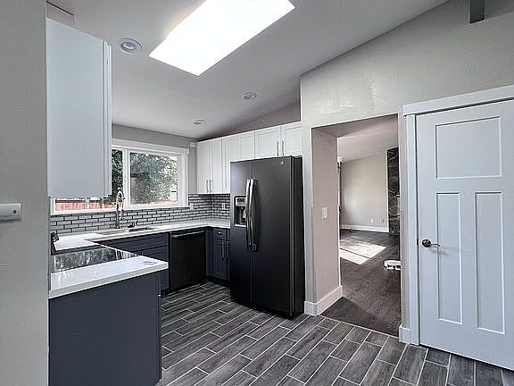 5th image of 1130 170th Ave NE