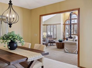 11617 Galtier Dr, Burnsville, MN 55337