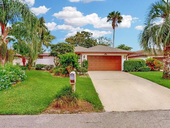 9 Abbey Ct, Haines City, FL 33844