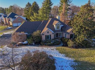 4396 Farmington Cir S, Allentown, PA 18104