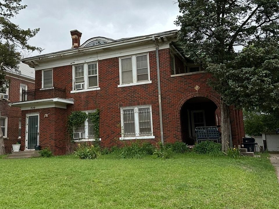 2nd image of 729 NE 17th St