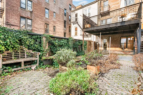 Rented by Douglas Elliman | media 10