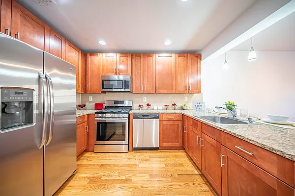 Sold by Compass | media 2