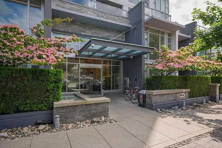958 Ridgeway Ave #1802 — Photo 32