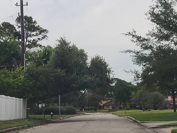 4th image of 4207 Roseneath Dr