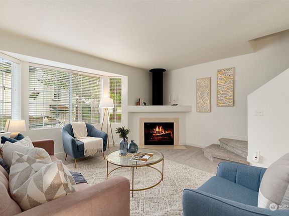 2nd image of 630 122nd Avenue NE