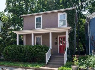 233 4th St SW, Charlottesville, VA 22903