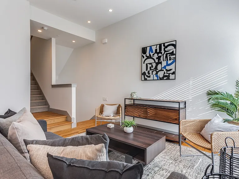 5017 Manett St #106 — Photo 20