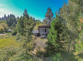 408 E Lake St, Mount Shasta, CA 96067