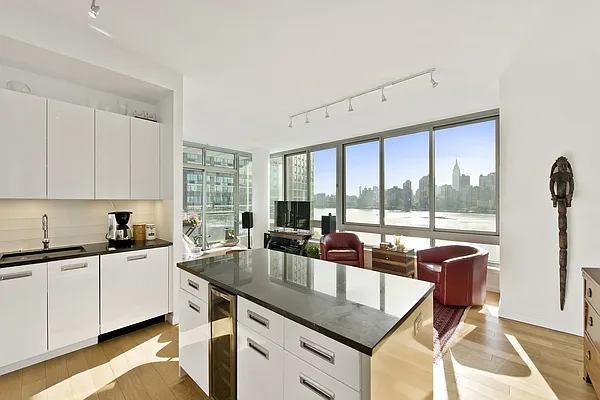 Sold by Nest Seekers International | media 1