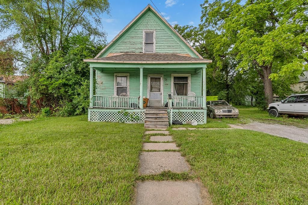 1429 Sheridan Ave, Saginaw, MI 48601 MLS 23025101 Zillow