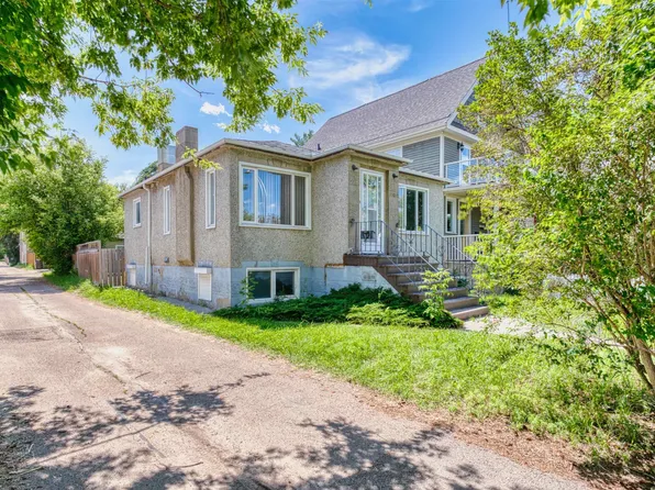 10607 73rd Ave NW, Edmonton, AB T6E 1C3
