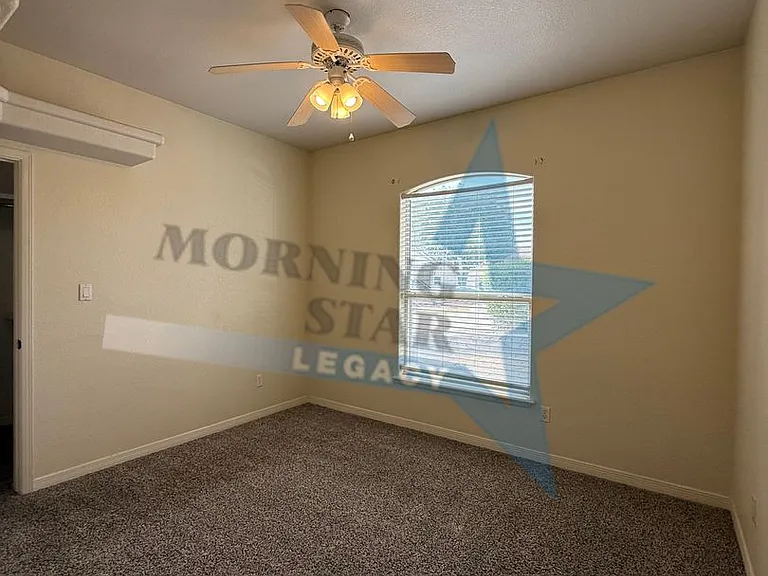 2935 Scenic Cir — Photo 4