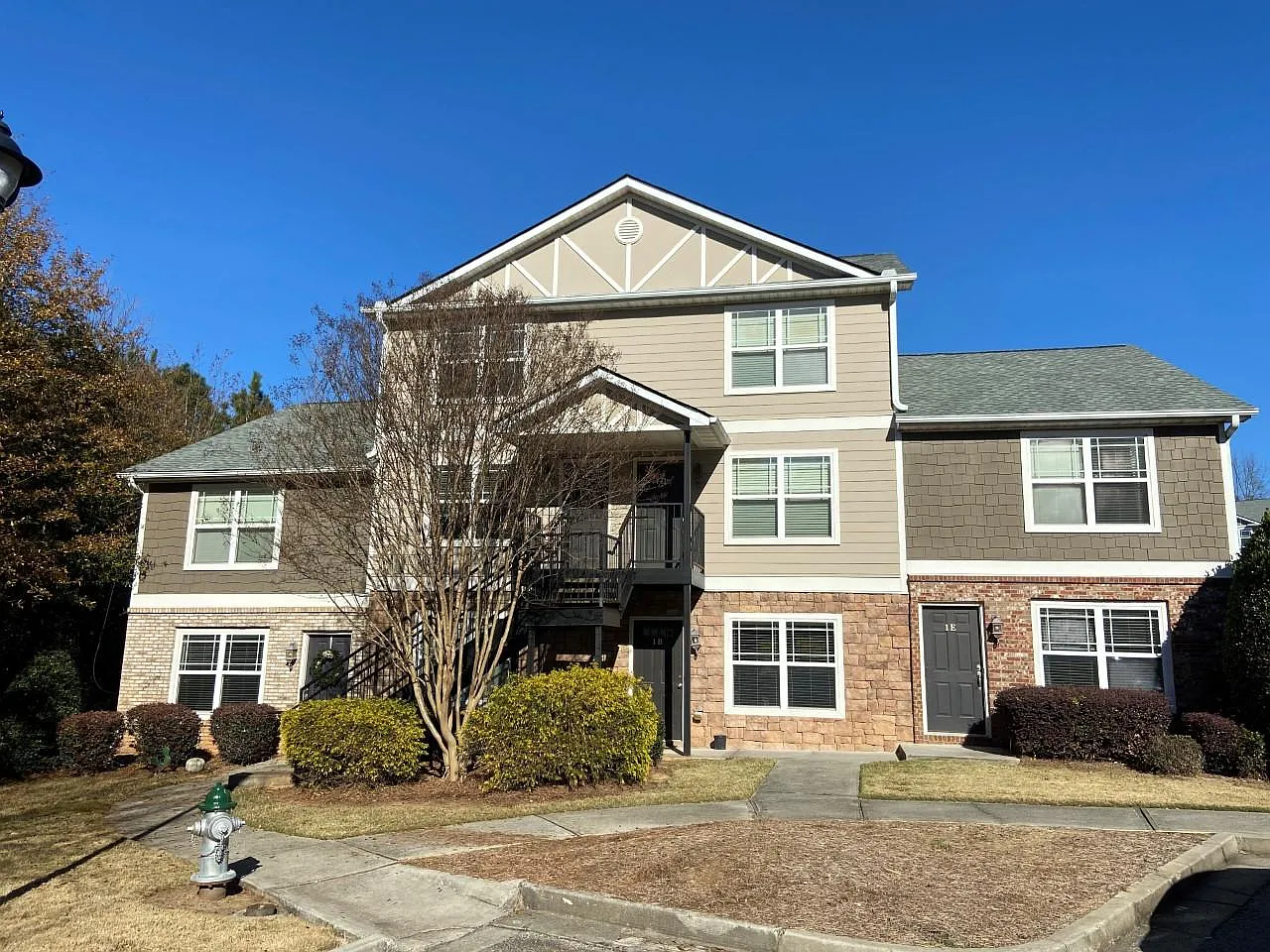 232 Epps Bridge Rd — Photo 1