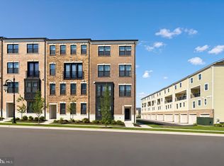 42641 Darala Dr, Ashburn, VA 20147