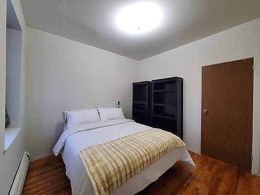 2nd image of 1978 2nd Ave #4