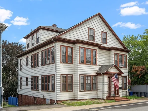 67 Franklin St, Peabody, MA 01960