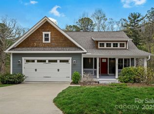 16 Sugarland Ridge Trl, Fairview, NC 28730