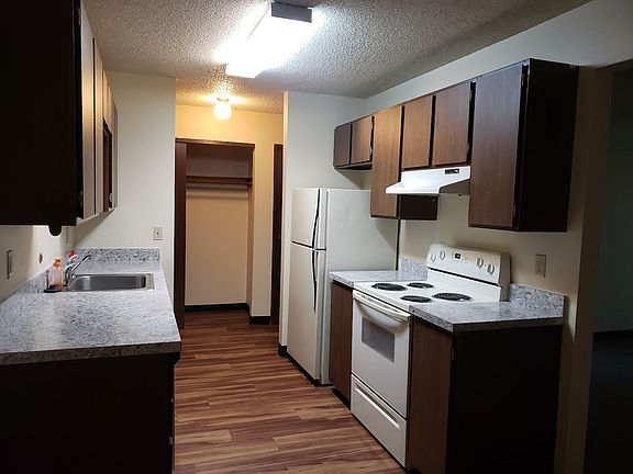 2nd image of 230 W Broadway St #13