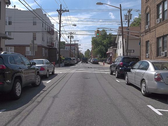 5th image of 150 37th St #Cc4