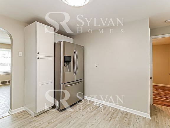 4th image of 79916 Grandview Ave