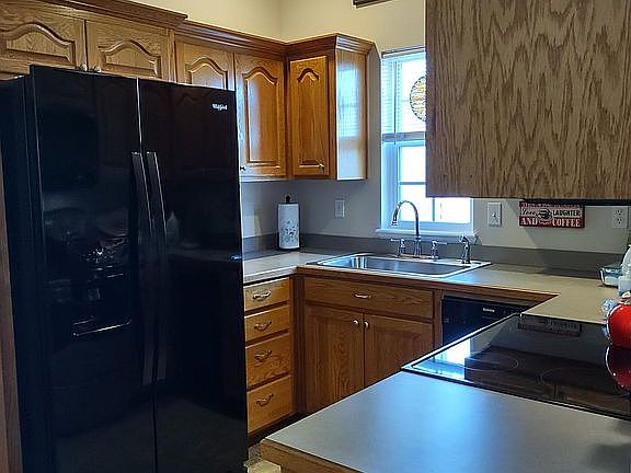 2nd image of 1881 Fall Creek Dr