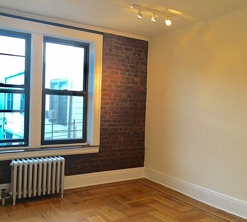 3rd image of 3753 62nd St APT 2B