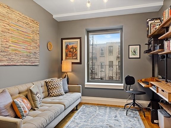 5th image of 455 12th St APT 3A