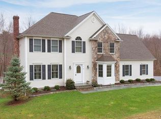 69 Reservoir Rd, New Milford, CT 06776