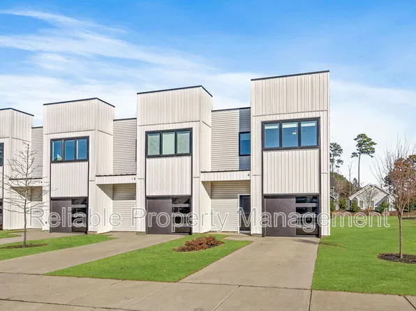 18 S Laird Dr, Clayton, NC 27520