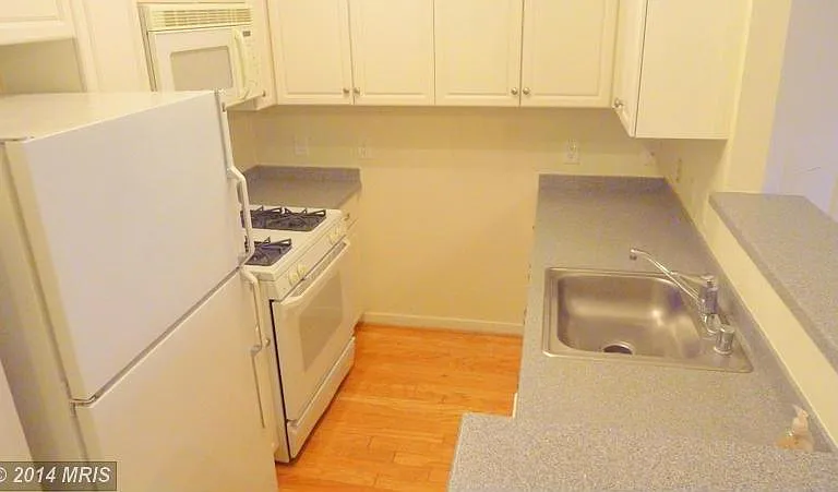 1645 International Dr #327 — Photo 2