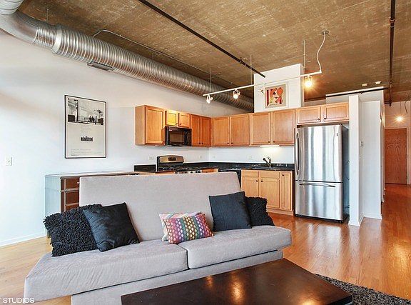 4th image of 849 N Franklin St Unit 1020
