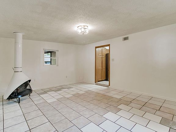 3rd image of 4340 Wycliff Dr